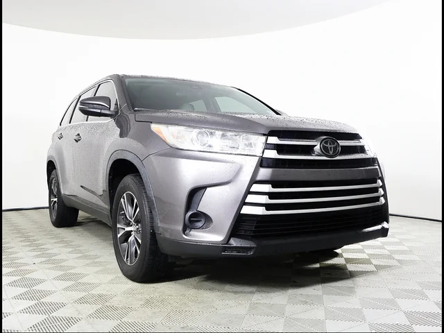 2019 Toyota Highlander LE