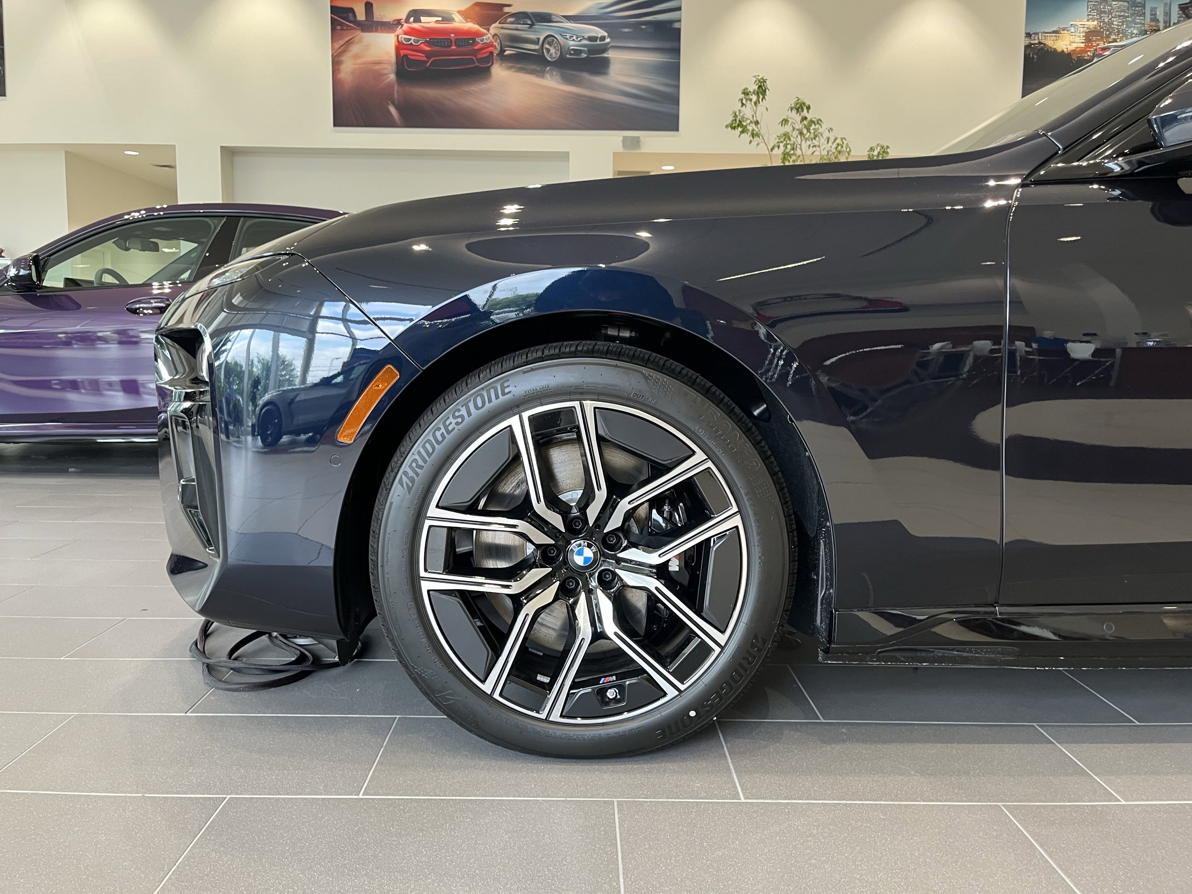 Used 2025 CARBON BLACK META BMW xDrive60 image 5