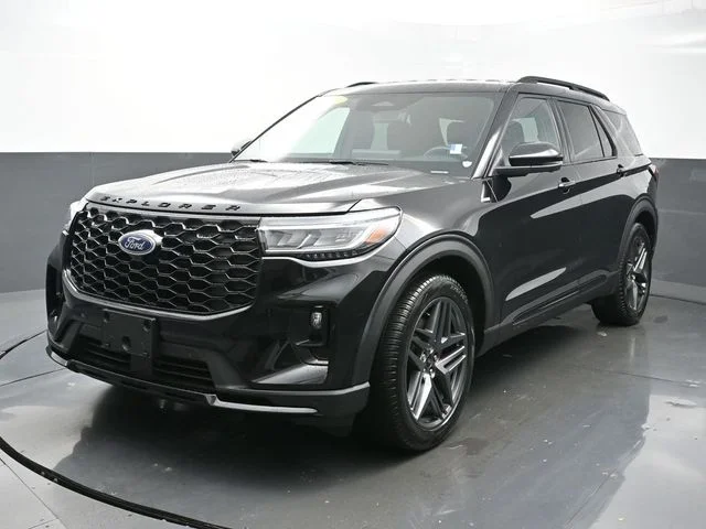 Used 2025 Black Ford ST-Line image 3