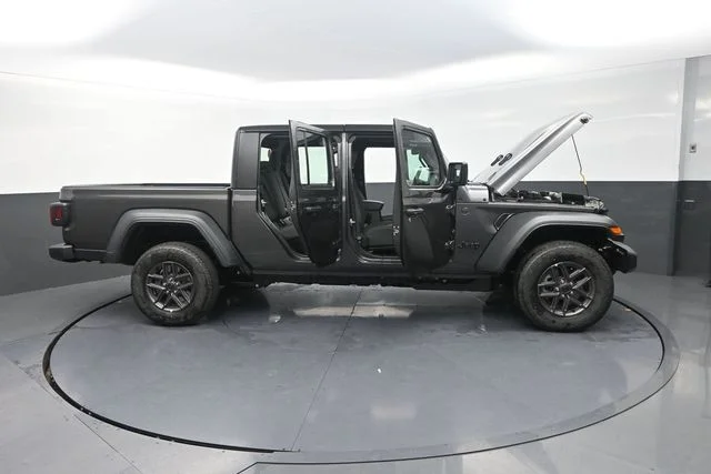 New 2026 Granite Crystal Metallic Clear-Coat Exterior Paint Jeep Sport image 36