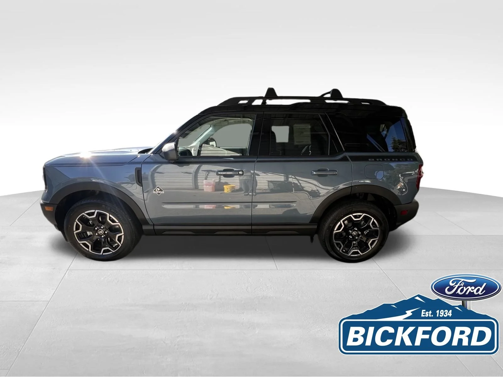 New 2026 Gray Ford Outer Banks image 9