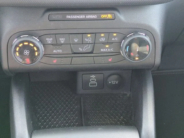 Used 2023 Orange Ford Badlands image 23