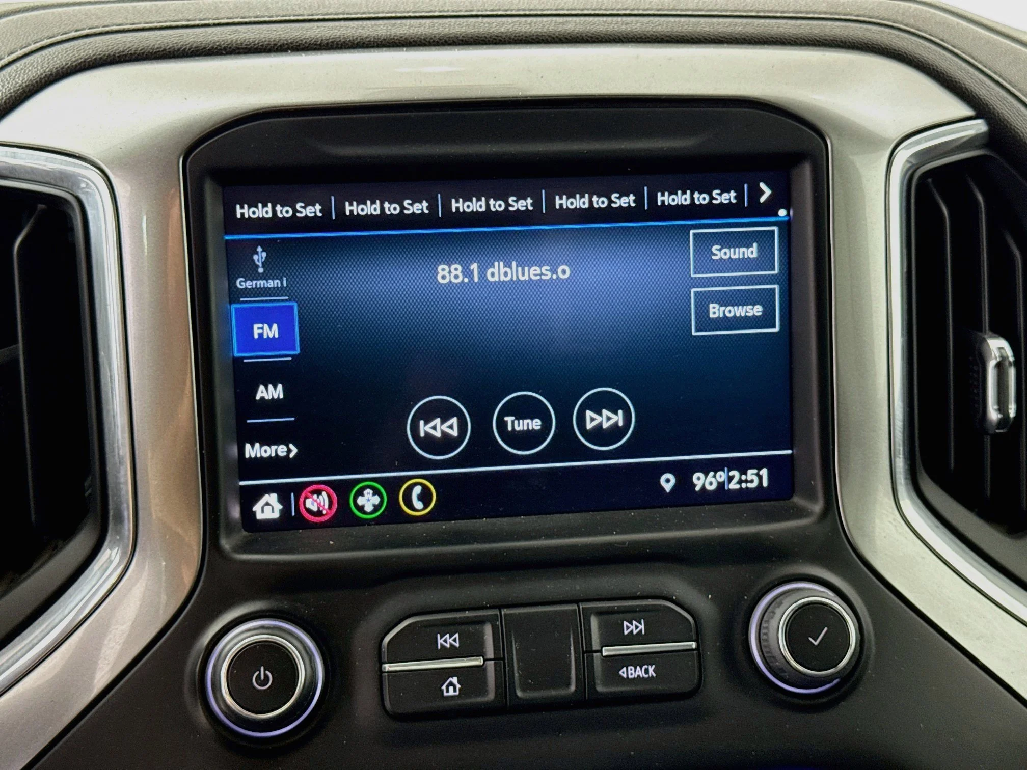 Used 2022 Oxford Brown Metallic Chevrolet LT image 16