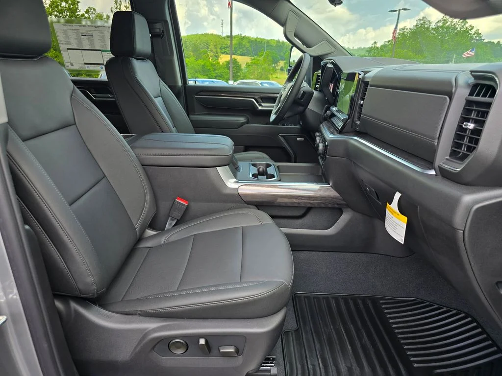 New 2026 Gray Chevrolet LTZ image 28