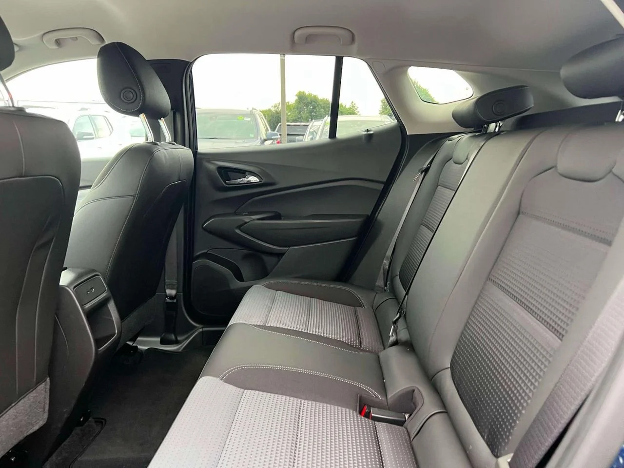 Used 2024 Blue Glow Metallic Chevrolet FWD LT image 13