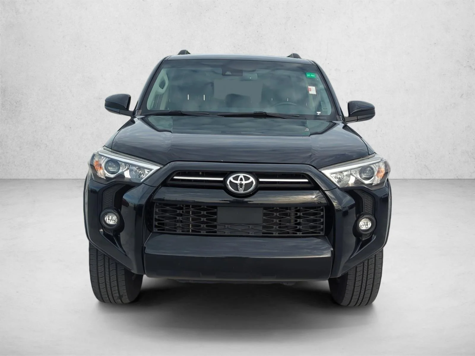 Used 2022 Midnight Black Metallic Toyota SR5 image 3