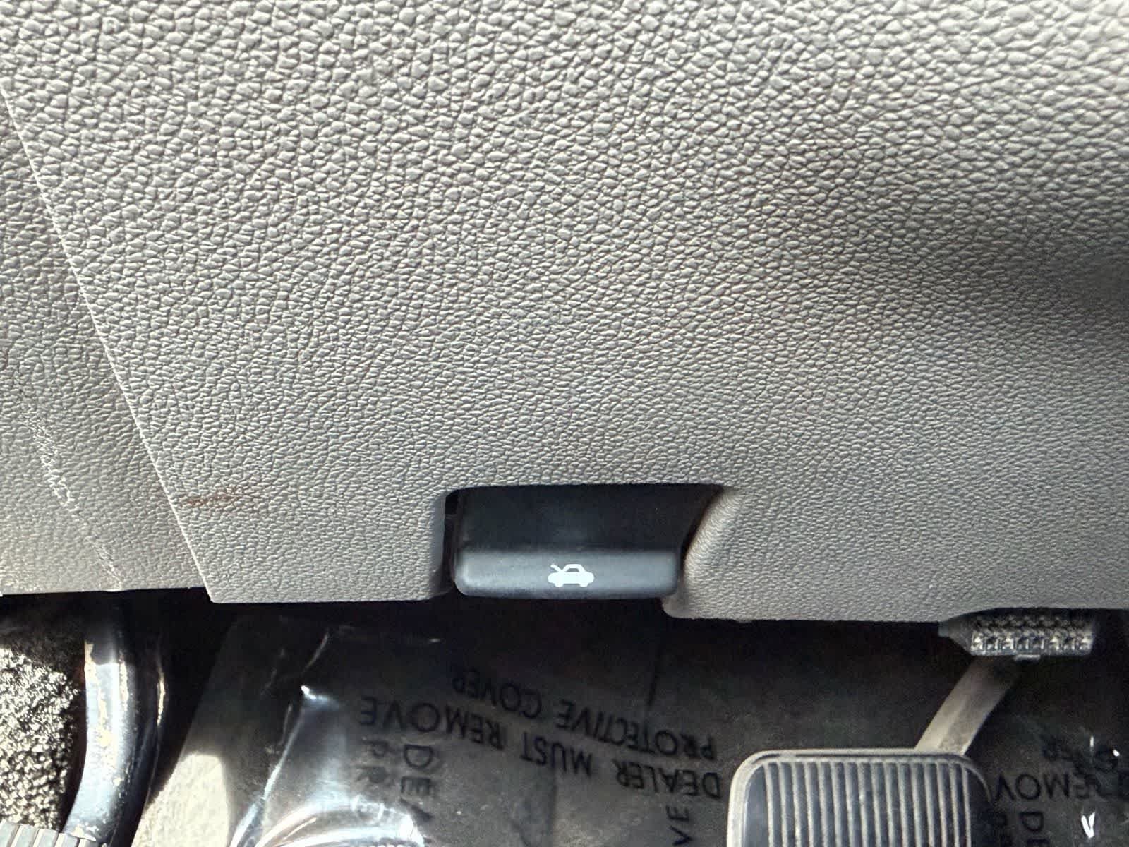 Used 2014 Oxford White Ford Base image 27