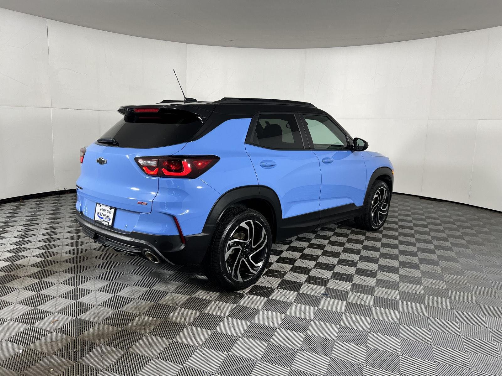 Used 2024 Fountain Blue Chevrolet RS image 38