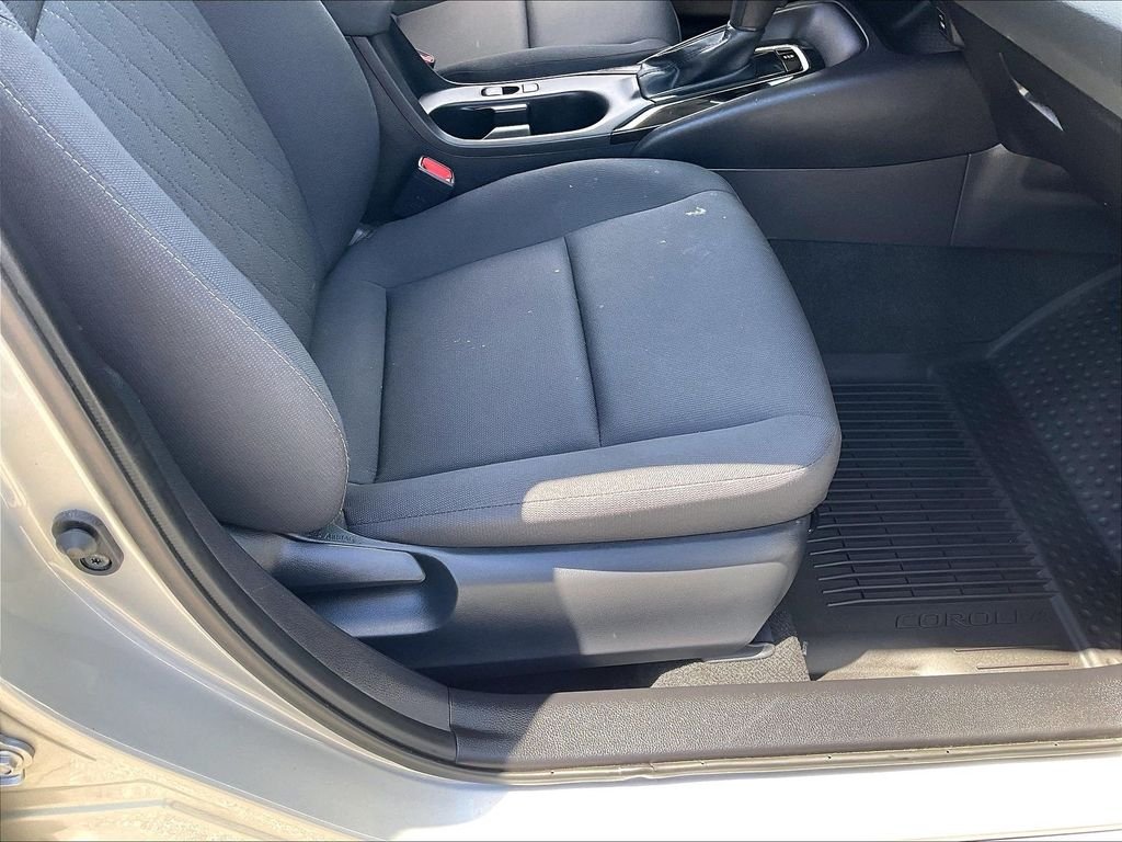 Used 2025 Classic Silver Metallic Toyota LE image 34
