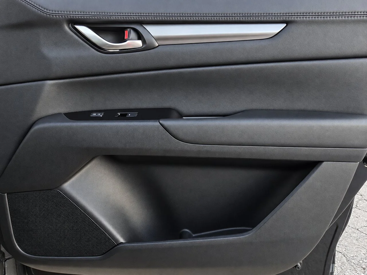 Used 2025  Mazda 2.5 S Preferred Package image 28