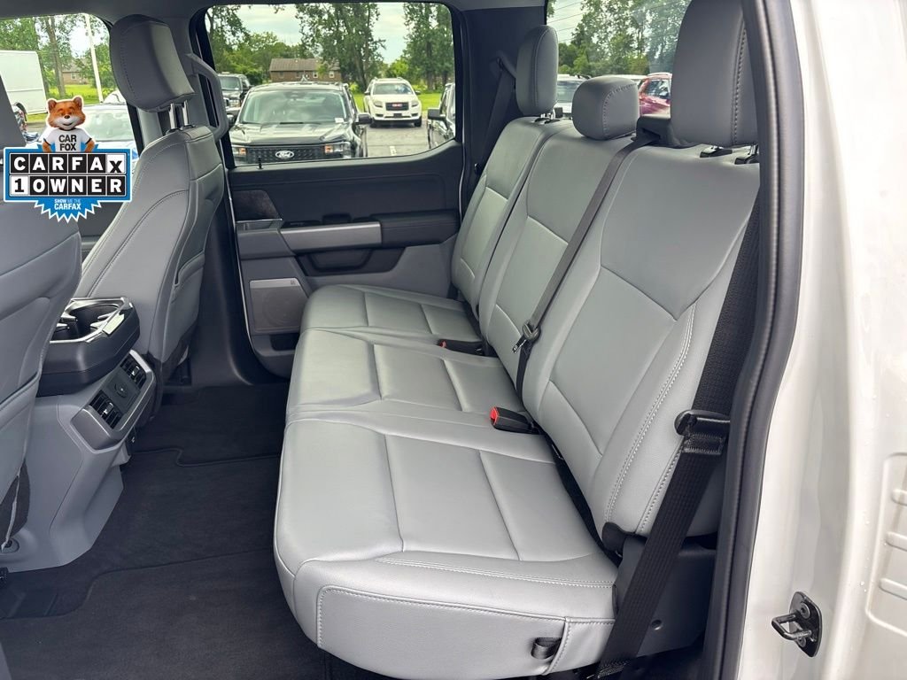 2025 Ford F-150 Lightning Flash - Photo 28