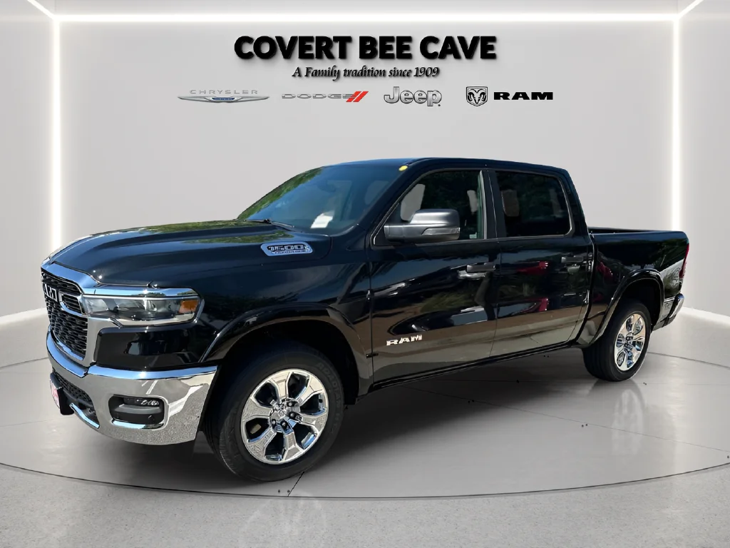 New 2026 Diamond Black Crystal Pearl-Coat Exterior Paint RAM Big Horn/Lone Star image 7