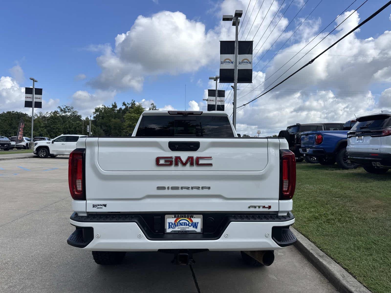 Used 2023 SUMMIT WHITE GMC AT4 image 6