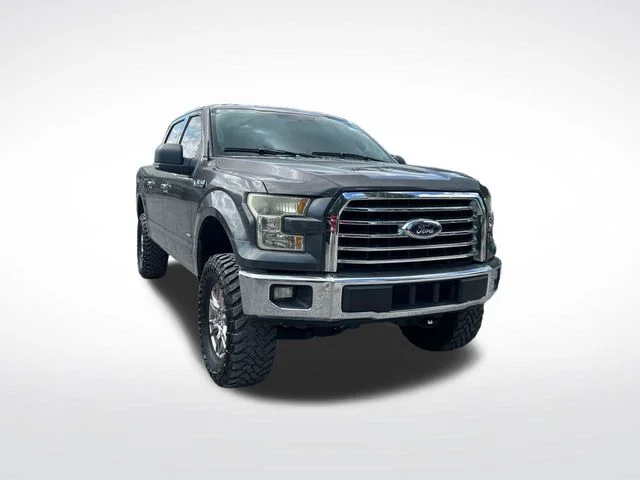Used 2015 Magnetic Metallic Ford XLT image 7