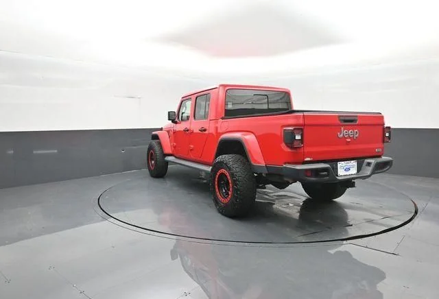 Used 2020 Red Clearcoat Jeep Overland image 5