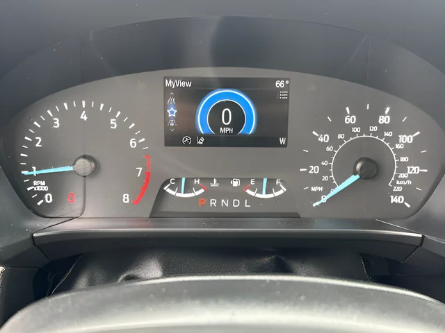 Used 2022 Gray Ford SE image 12