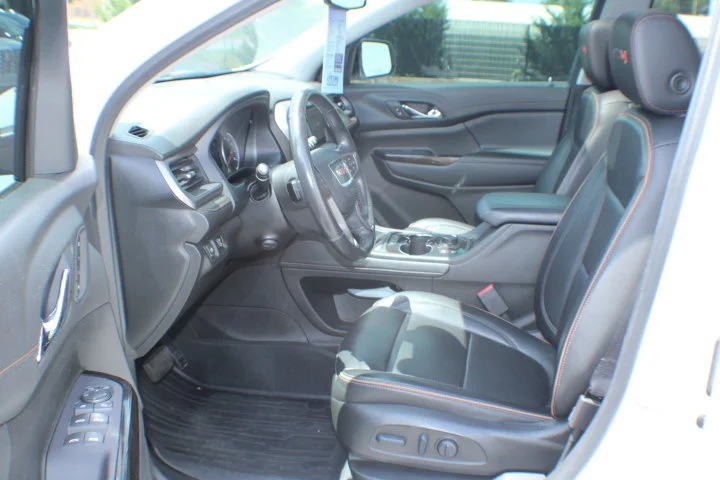 Used 2022 Summit White GMC AT4 image 13