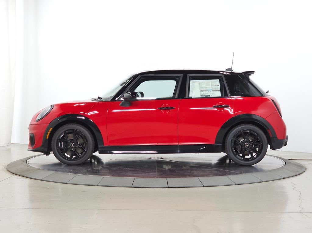 New 2026 Chili Red MINI Iconic image 4