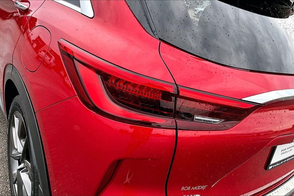 Used 2022 Red INFINITI Autograph image 30