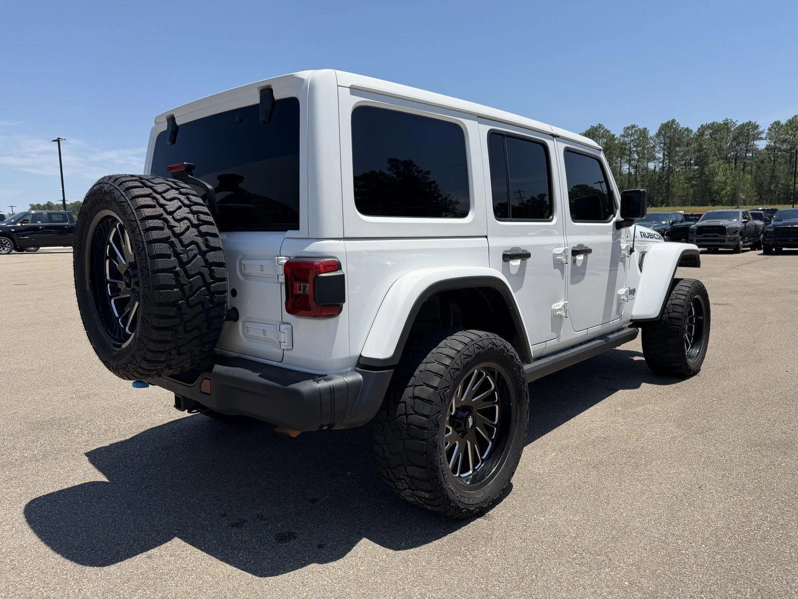 Used 2023 Bright White Jeep Rubicon image 6