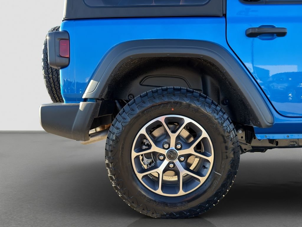 New 2026 Hydro Blue Pearl-Coat Exterior Paint Jeep Sport S image 25