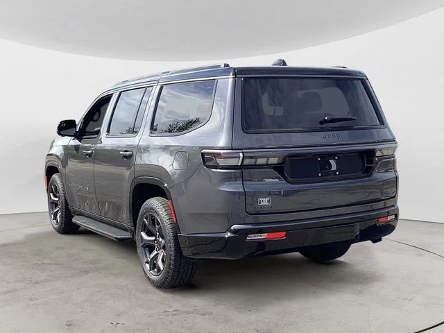 New 2026 Baltic Gray Metallic Clearcoat Jeep UPLAND 4X4 image 3
