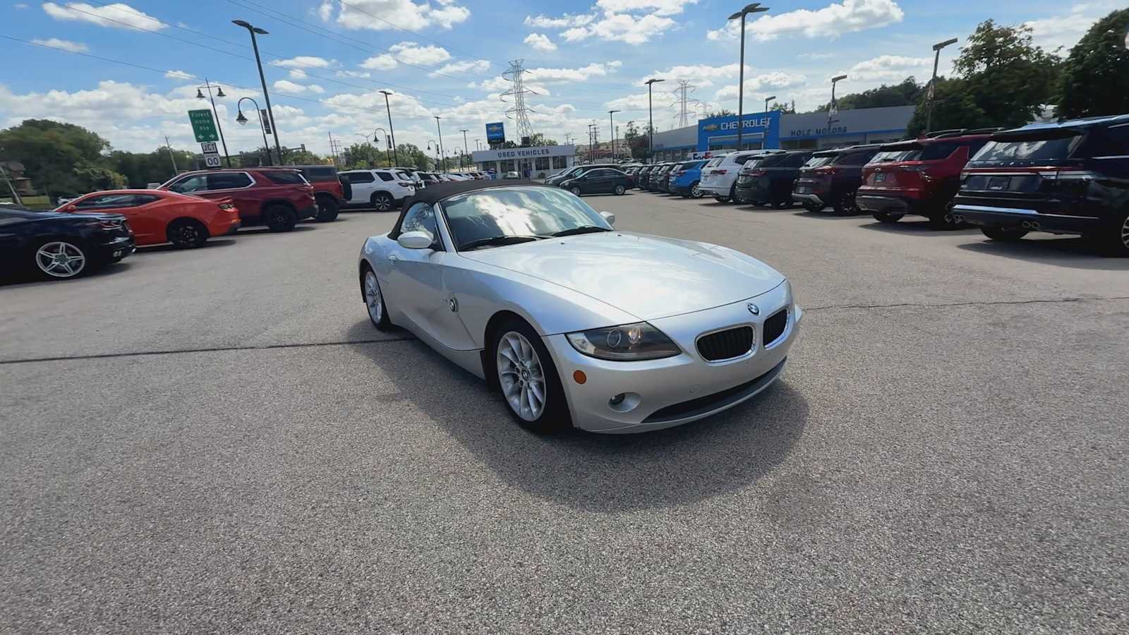 Used 2005 BMW Z4 2.5 with VIN 4USBT33555LS56790 for sale in Watertown, WI