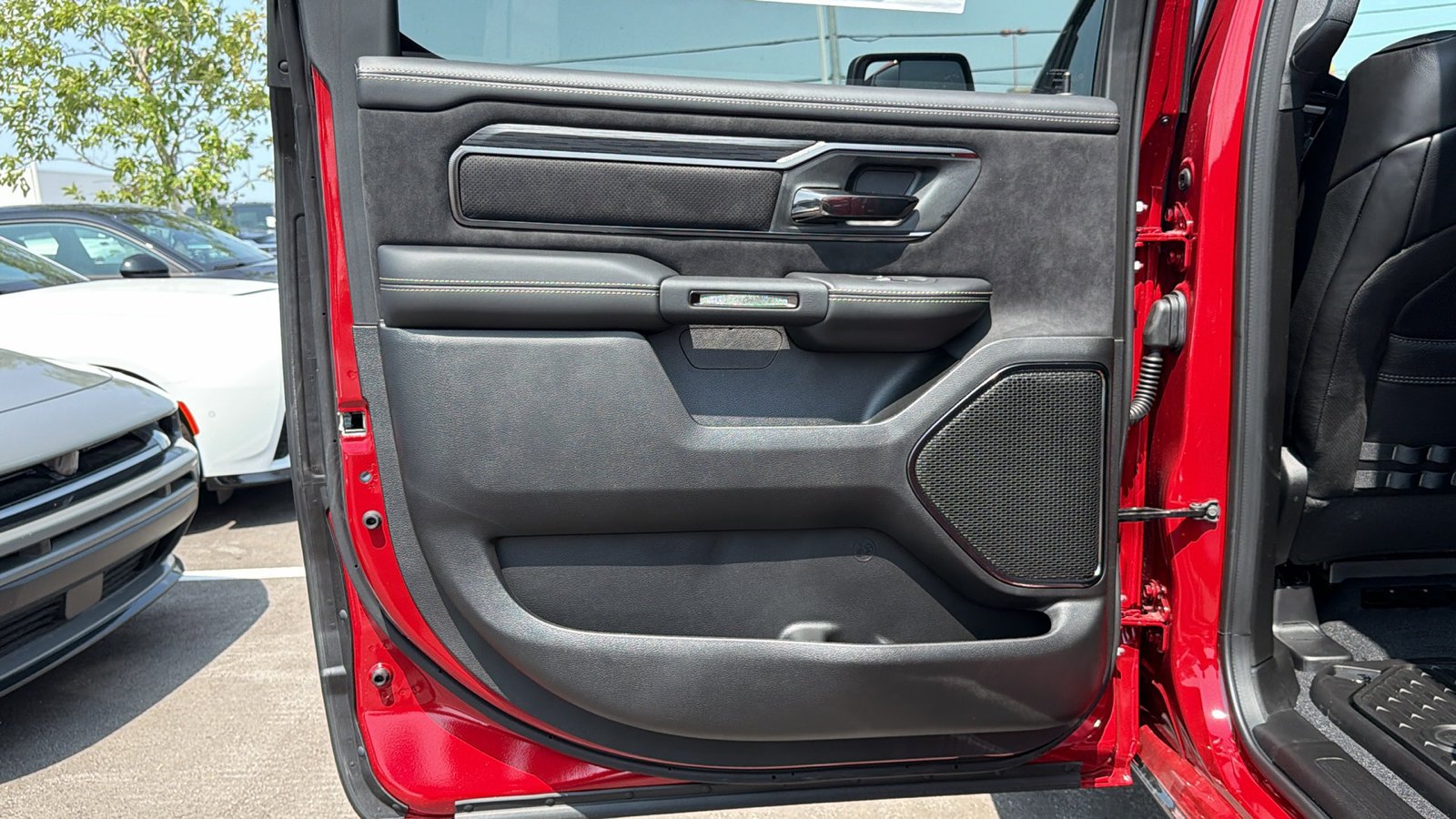 New 2026 Molten Red Pearl-Coat Exterior Paint RAM RHO image 14