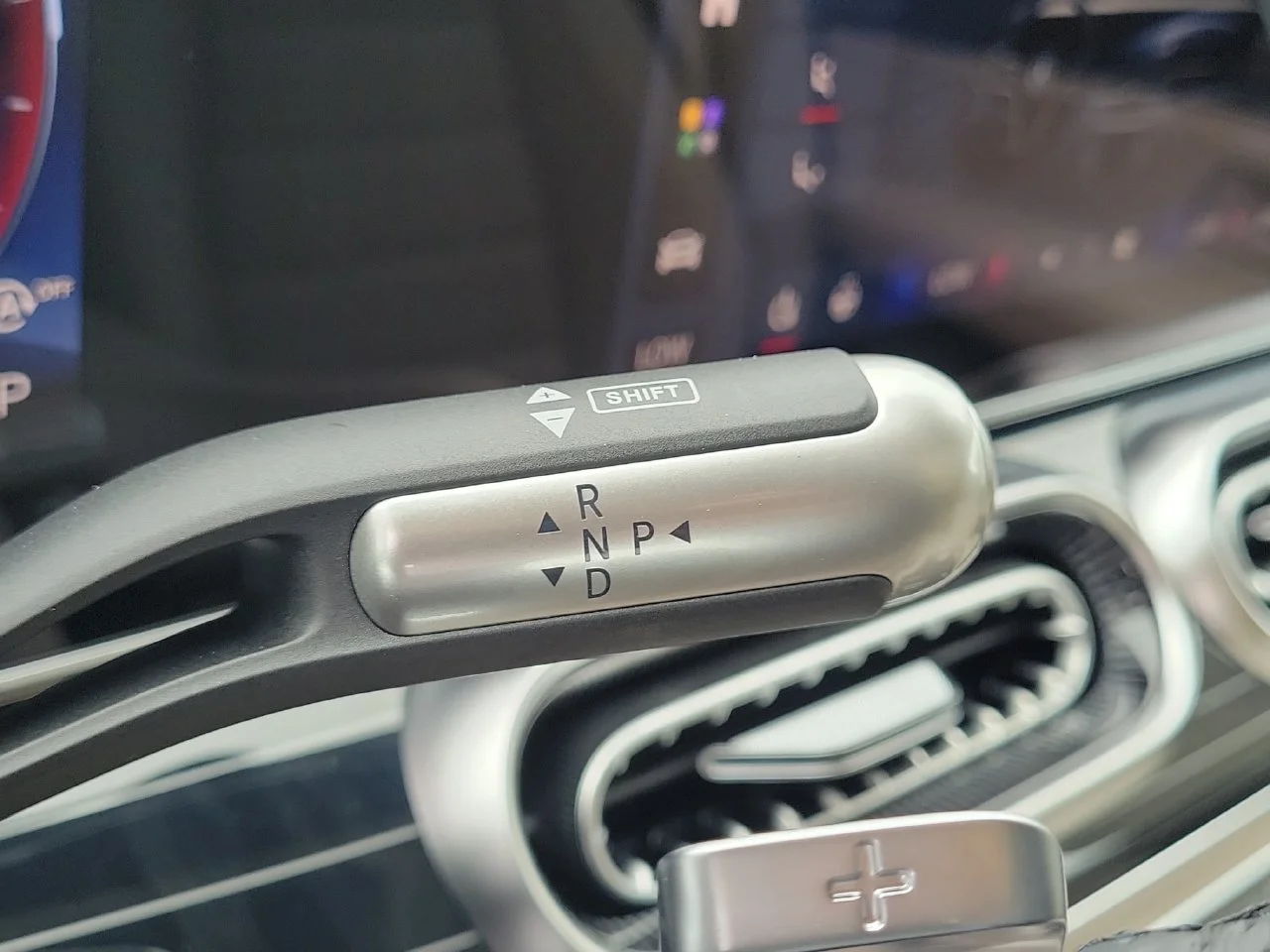 New 2027 MANUFAKTUR Moonlight White Metallic Mercedes-Benz GLS 450 image 29