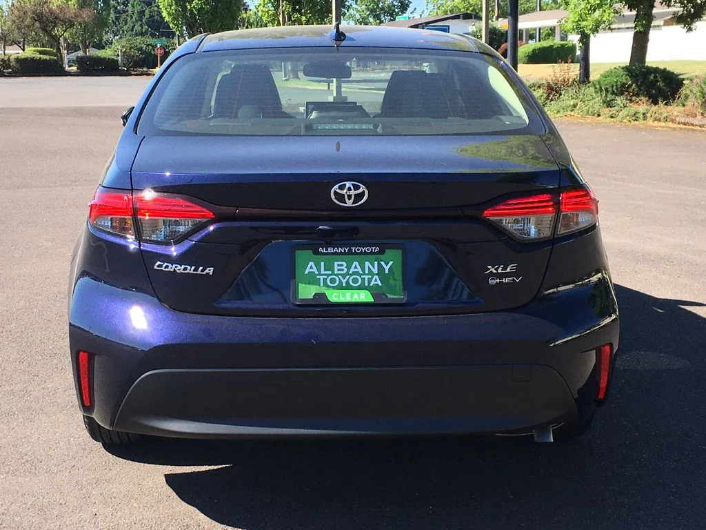Used 2026  Toyota XLE image 5