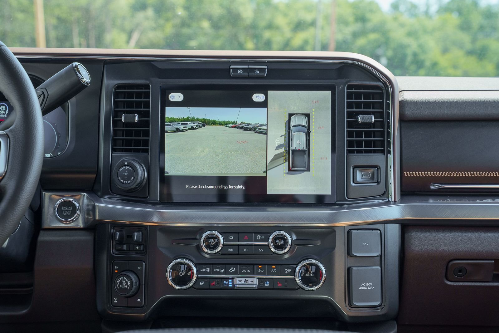 New 2026 Star White Metallic Tri-Coat Ford F-250® King Ranch® image 32