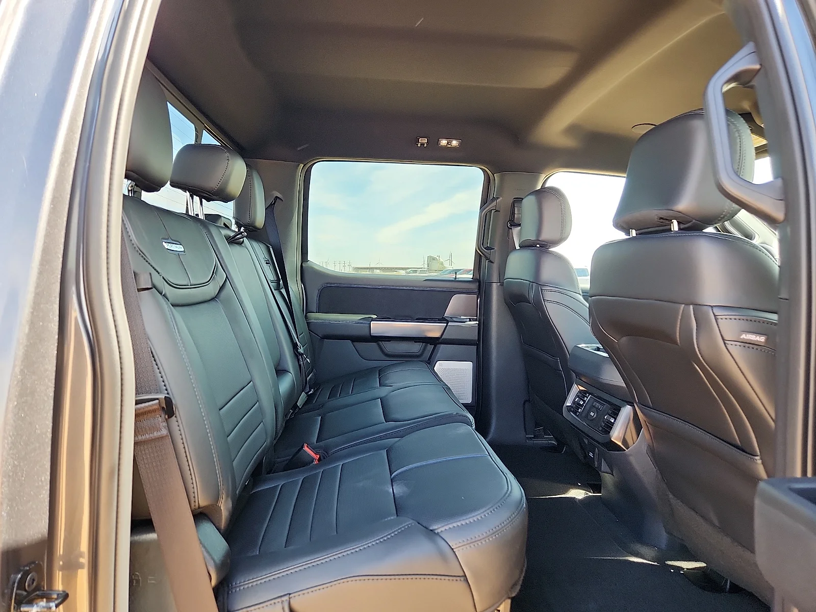 New 2026 Carbonized Gray Metallic Ford F-250® Platinum® image 19