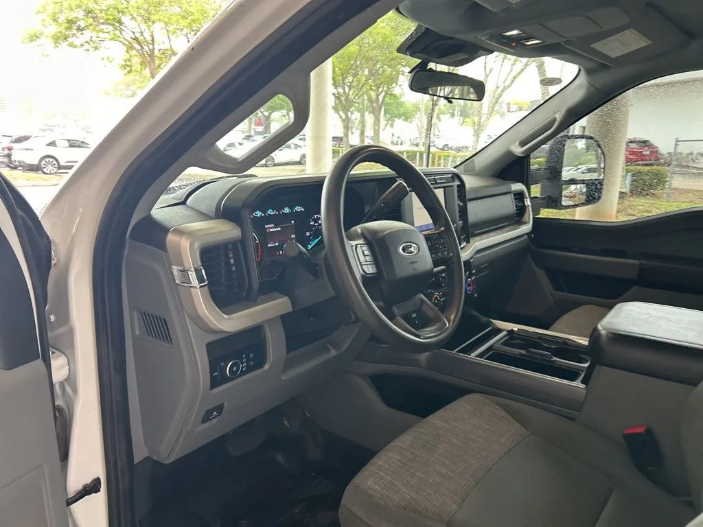 Used 2024 White Ford XLT image 7