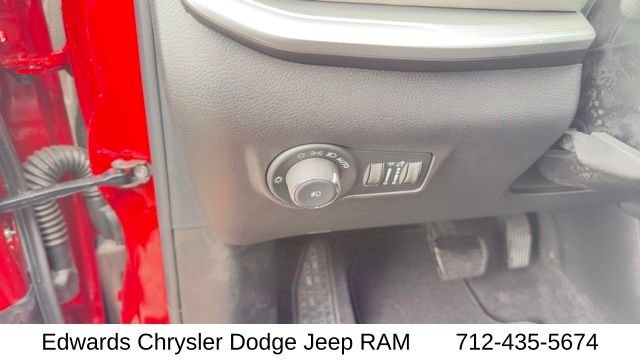New 2026 Red Hot Pearl-Coat Exterior Paint Jeep Limited image 19
