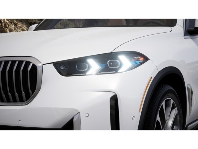 New 2026 Mineral White Metallic BMW xDrive40i image 6
