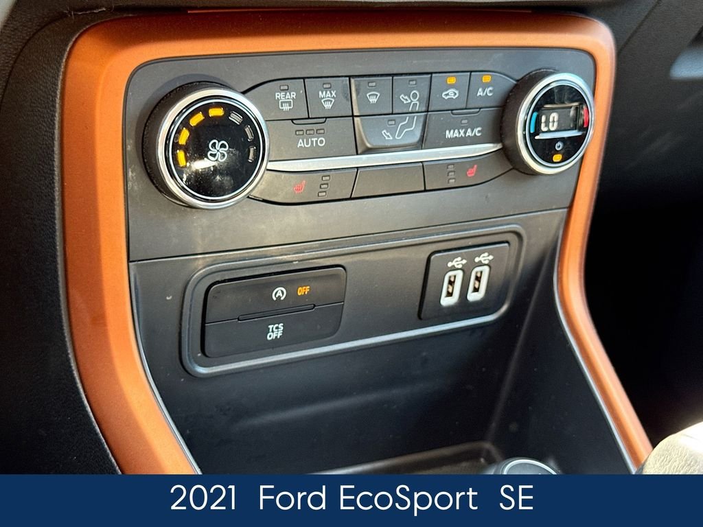 Used 2021 Blue Ford SE image 34