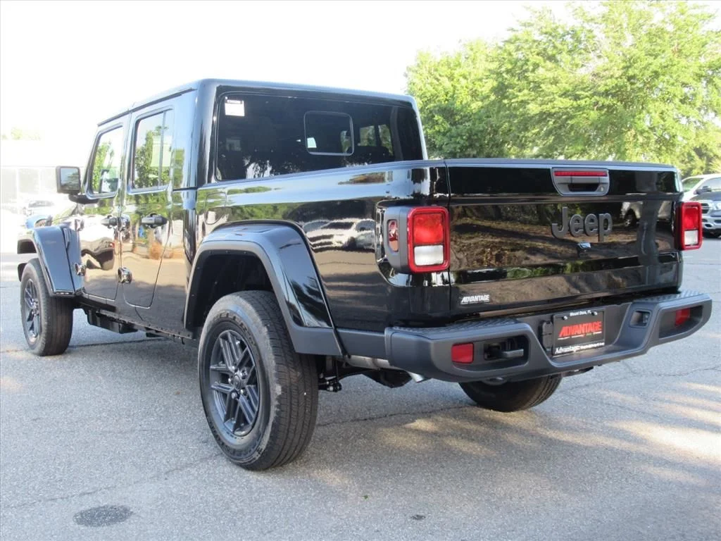 New 2026 Black Clear-Coat Exterior Paint Jeep Sport S image 5