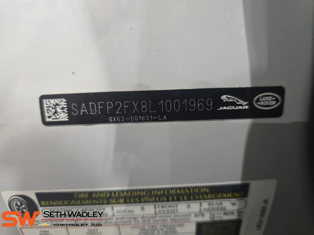 Used 2020 Silver Jaguar SE image 36