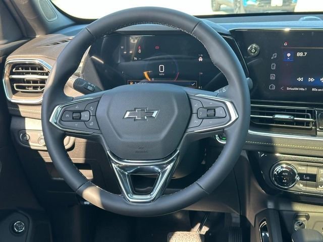 New 2026 Mosaic Black Metallic Chevrolet ACTIV image 7