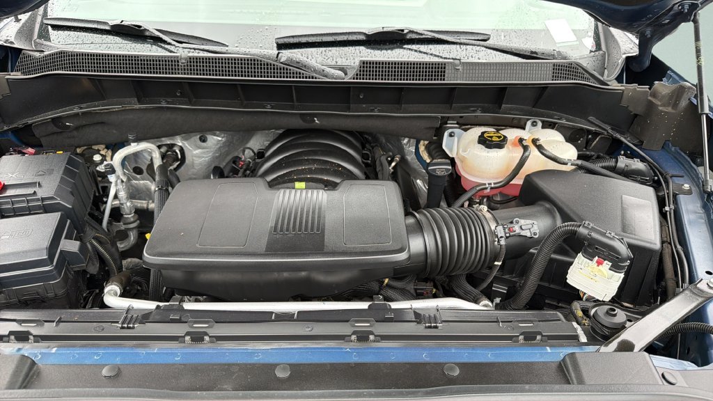 Used 2024 Blue Chevrolet LTZ image 32