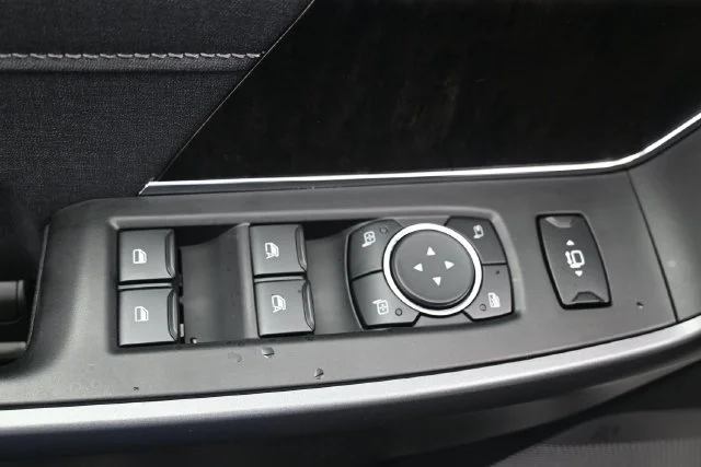 New 2027 Carbonized Gray Metallic Ford F-250® Lariat® image 7