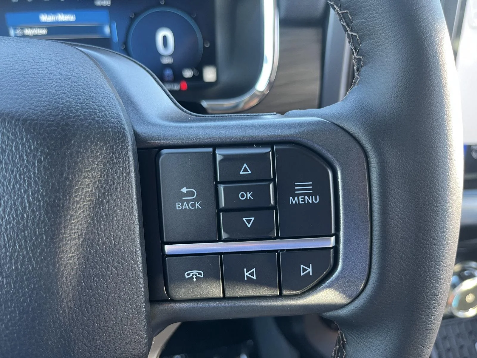 New 2026 Oxford White Ford LARIAT image 19