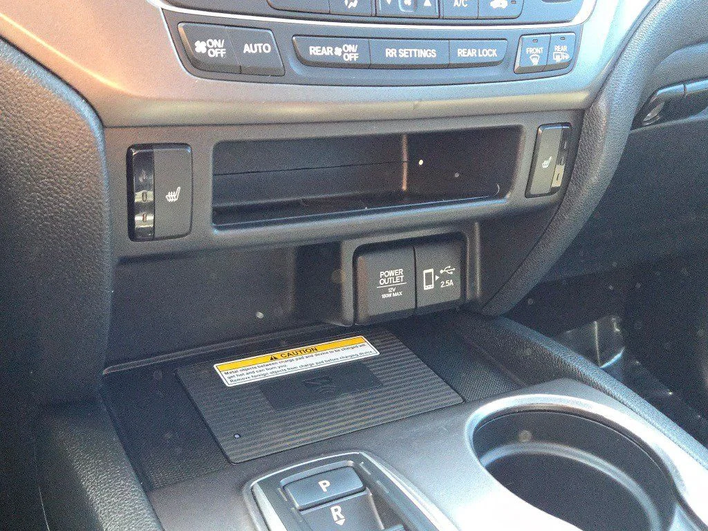 Used 2022  Honda Special Edition image 28