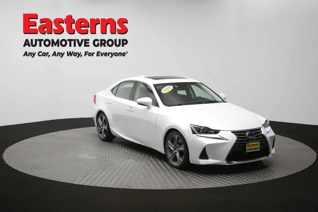 Used 2018 White Lexus 300 image 50