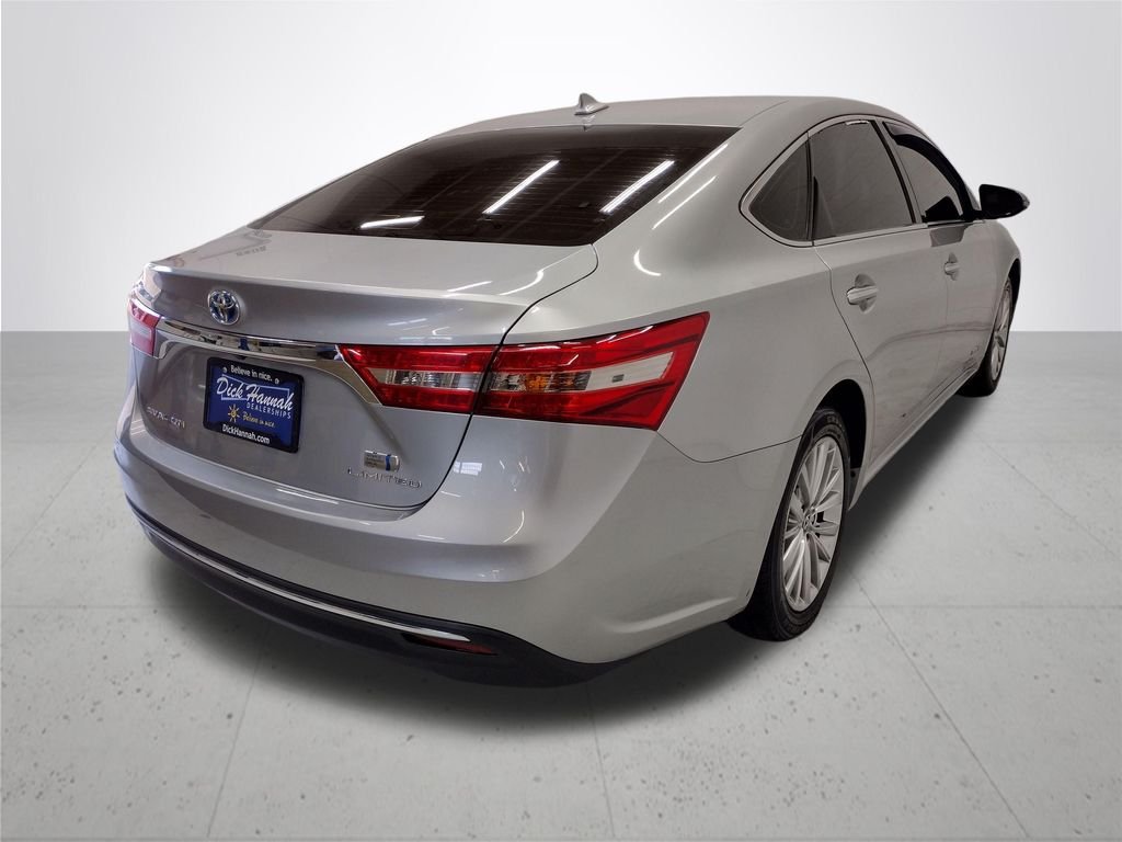 Used 2018 Silver Toyota Limited image 14