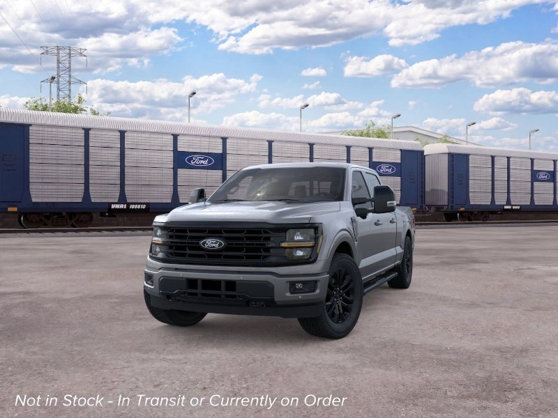 New 2026 Carbonized Gray Metallic Ford XLT image 2