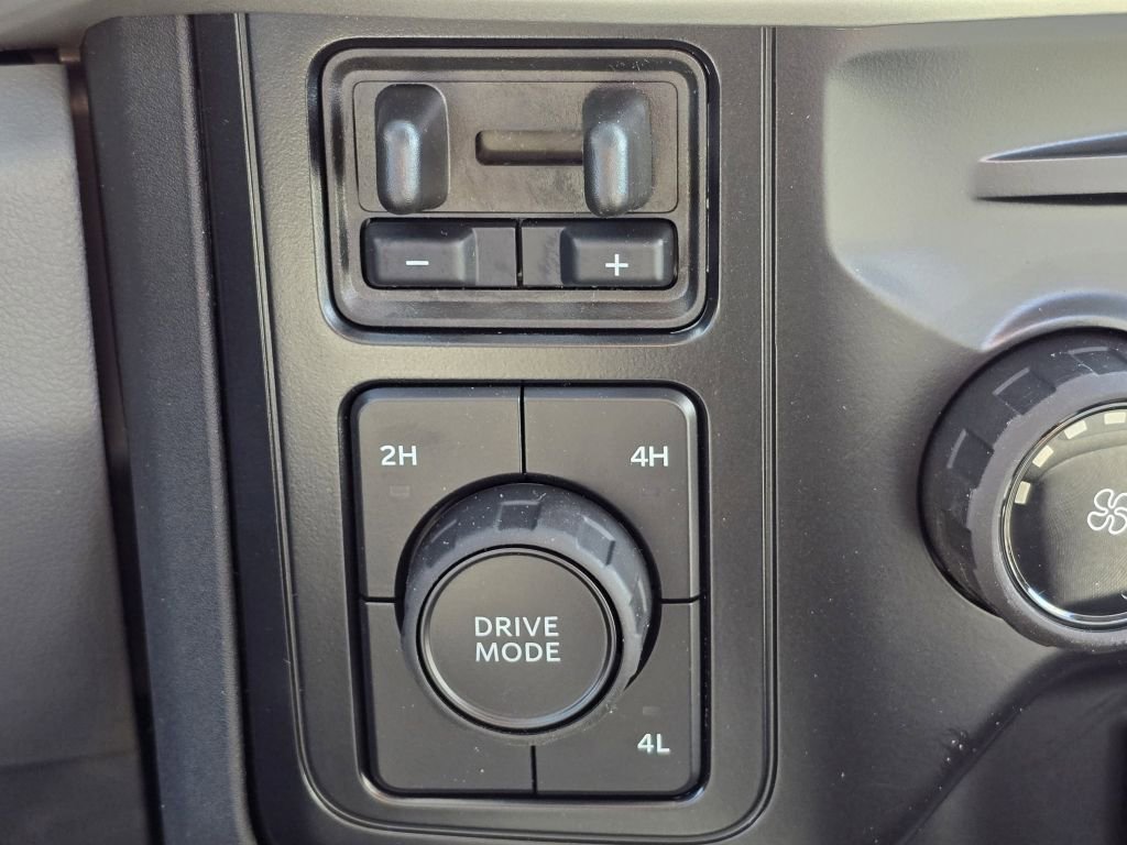 New 2026 Oxford White Ford F-550® XL image 11