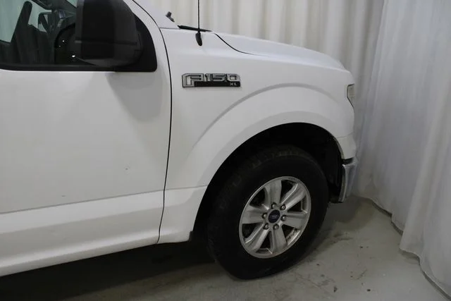 Used 2016 White Ford XL image 33