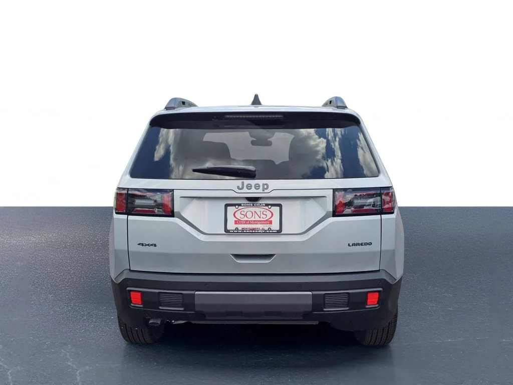 2026 Jeep Cherokee Laredo - Photo 11