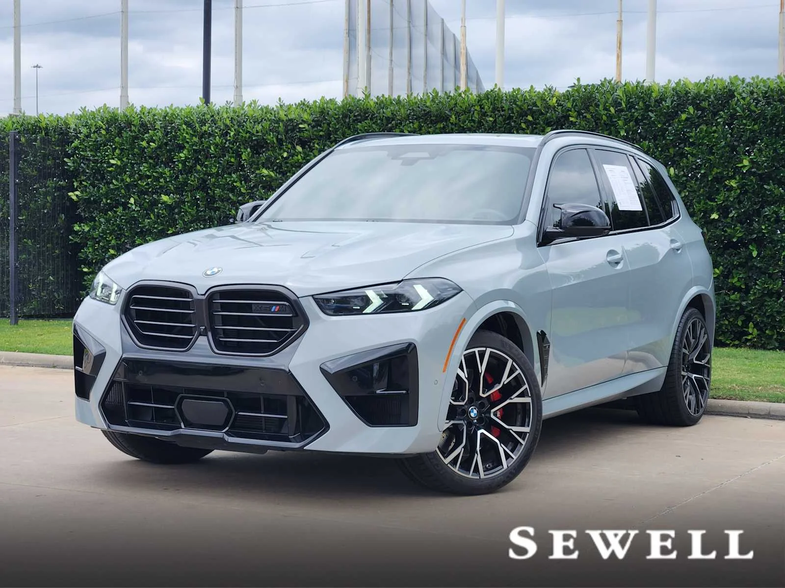 2024 BMW X5 M Competition's photo